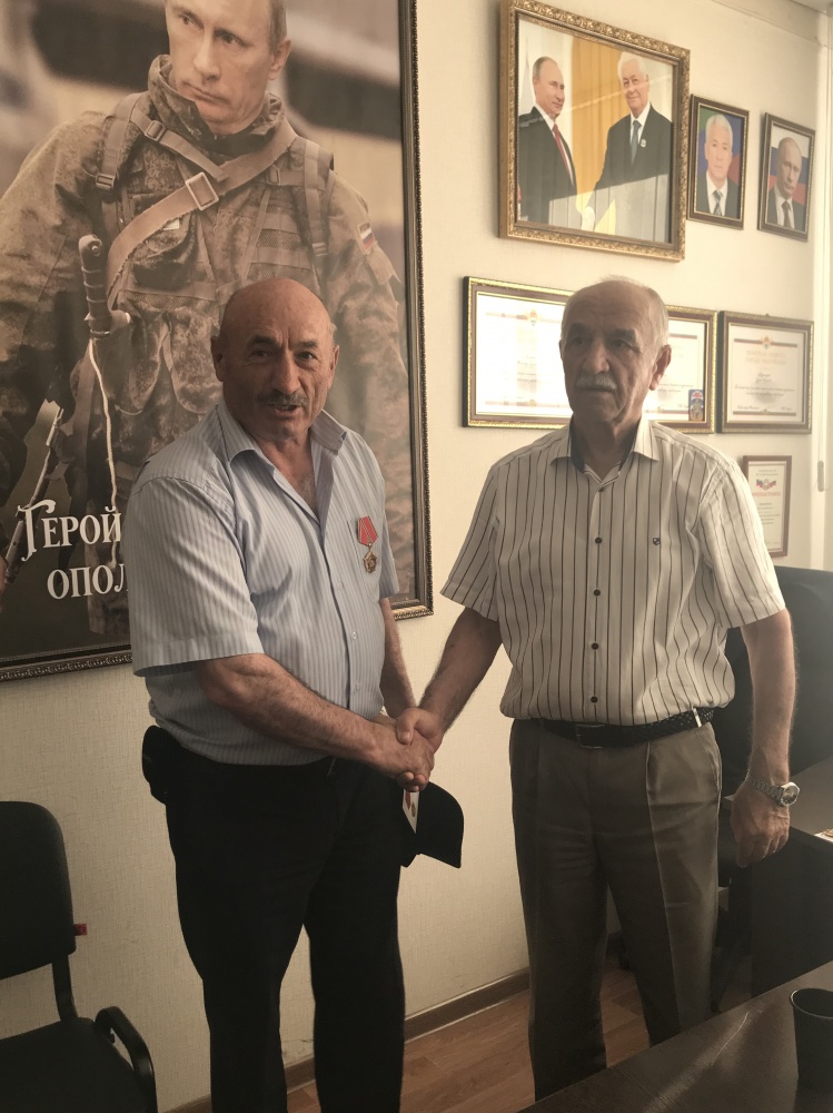 Награждён медалью