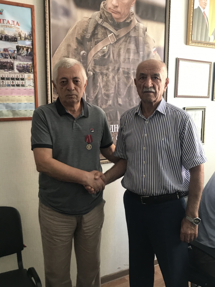 Награжден медалью Абакаров Лукман Ярагиевич