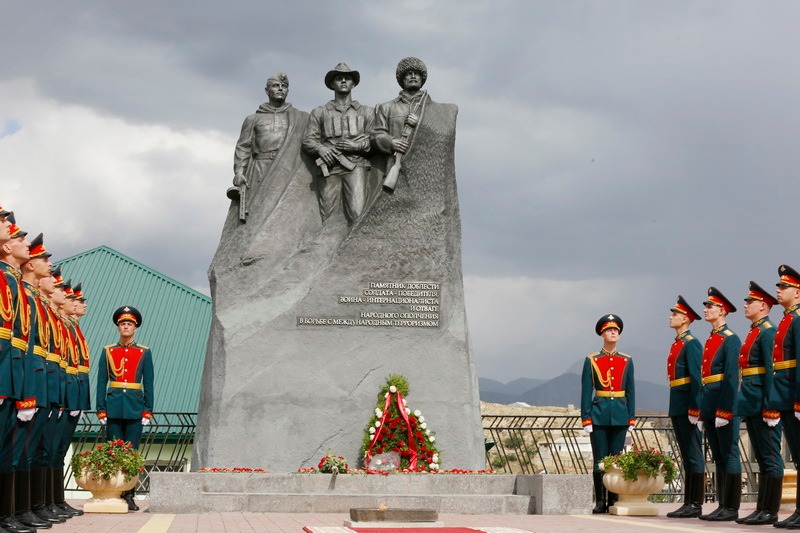 ОПОЛЧЕНЦЫ ПОЛУЧИЛИ СТАТУС