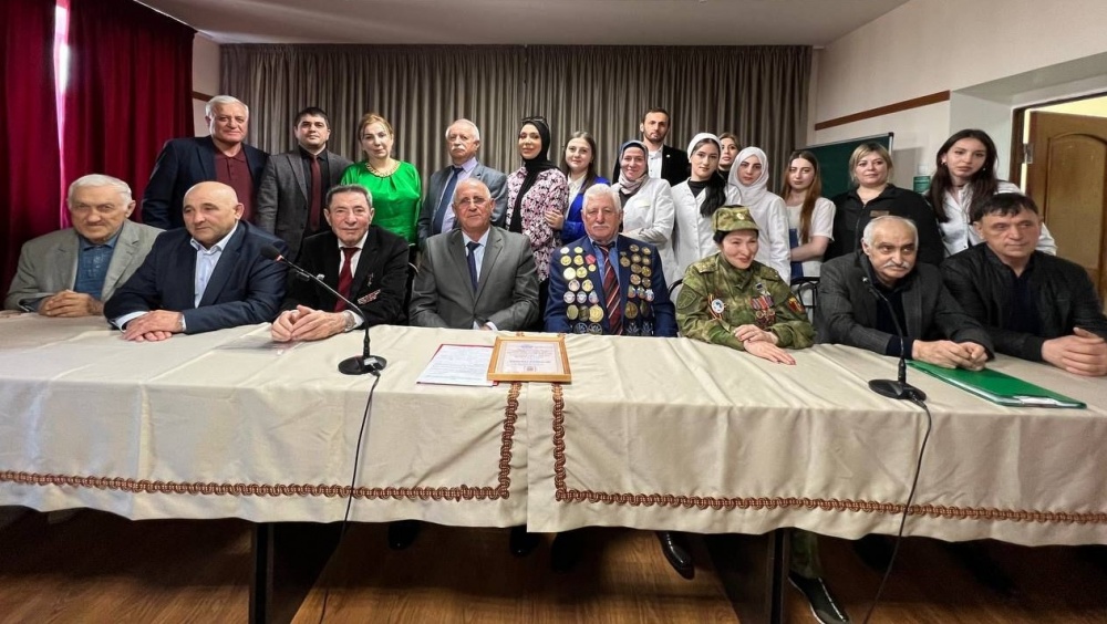 Старейшины встретились со студентами